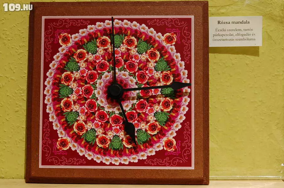 Rózsa Mandala óra 18 x 18 cm 0214óra